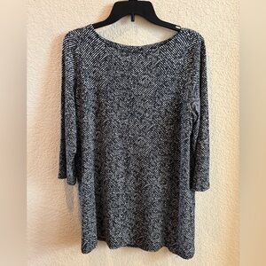 J. Jill Monochrome Zigzag Tunic Top